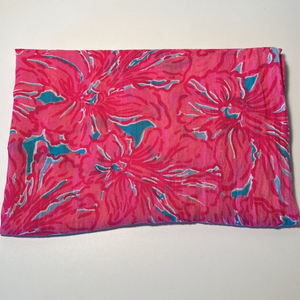 Lilly Pulitzer Riley Infinity Scarf - Picture 2 of 3